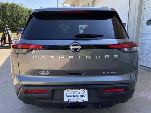 Used 2024 Nissan Pathfinder SV w/ SV Premium Package AWD/4WD image 6