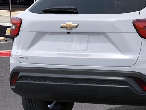 New 2026 Chevrolet Trax LS FWD image 14