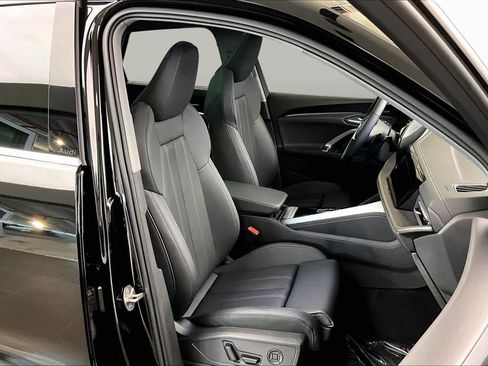 Used 2026 Audi Q5 Premium Plus w/ Premium Plus AWD/4WD image 9
