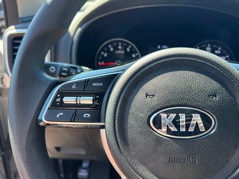 Used 2020 Kia Sportage LX AWD/4WD image 22