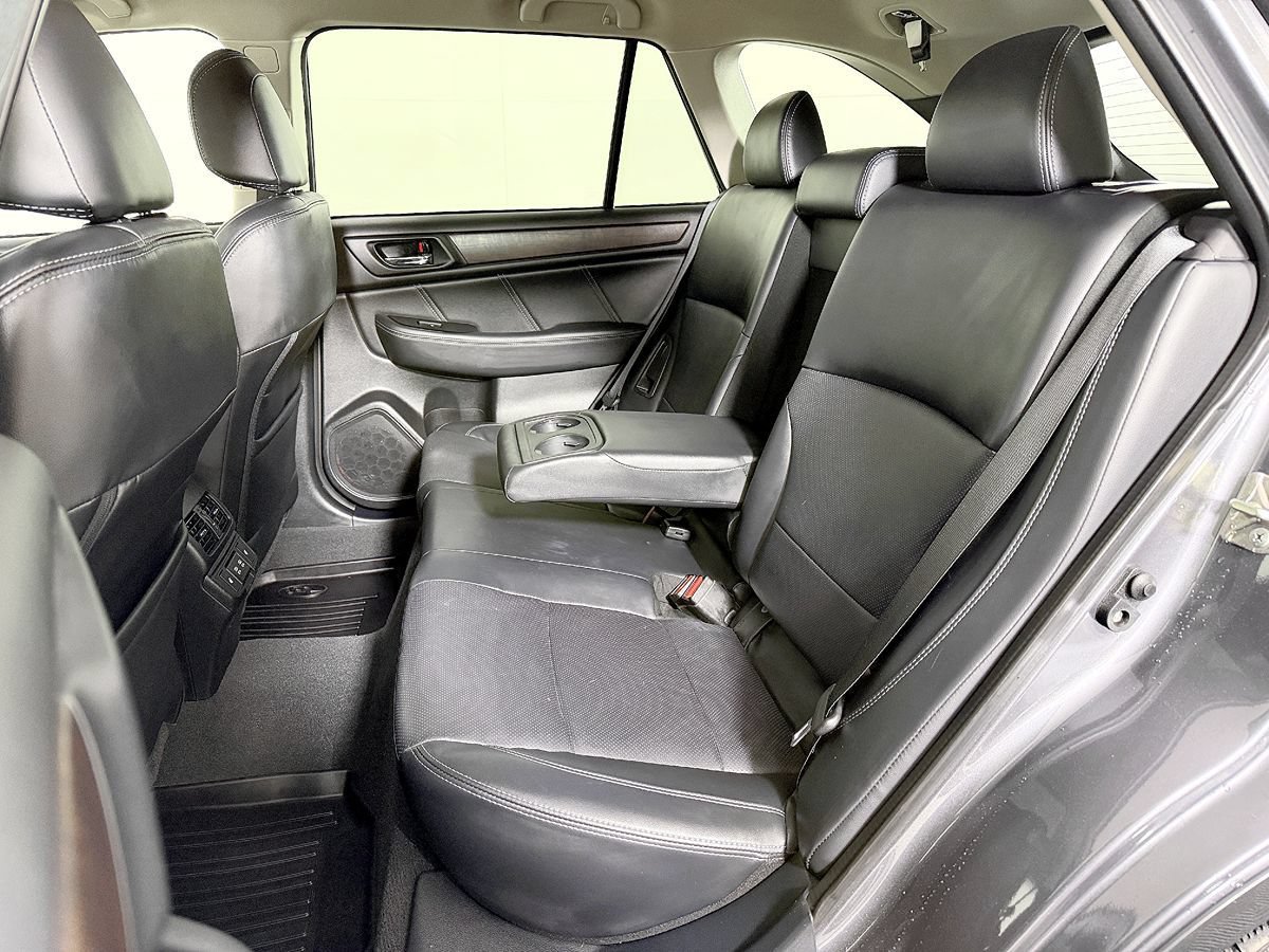 Used 2019 Subaru Outback 3.6R Limited AWD/4WD image 41