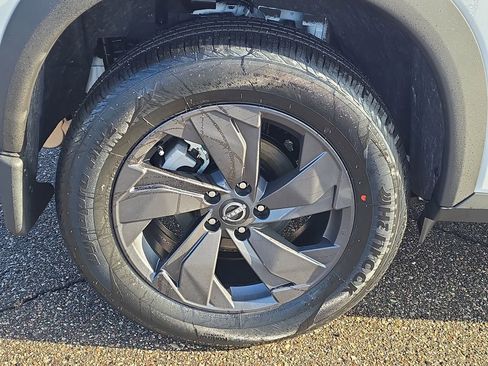 New 2026 Nissan Rogue SV w/ Cold Weather Package image 5