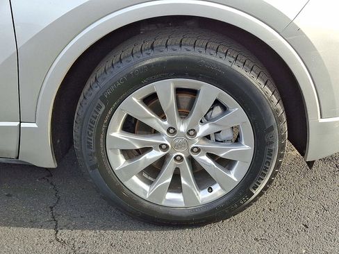 Used 2017 Buick Envision Essence image 8