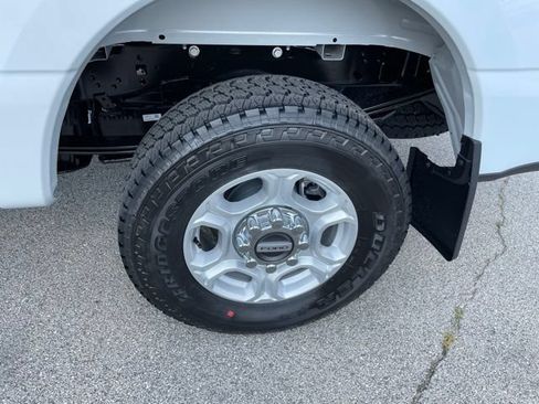 New 2026 Ford F250 XLT w/ XLT Premium Package AWD/4WD image 24