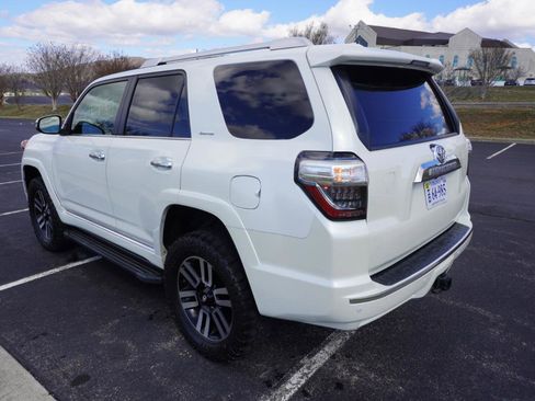 Used 2019 Toyota 4Runner Limited AWD/4WD image 8
