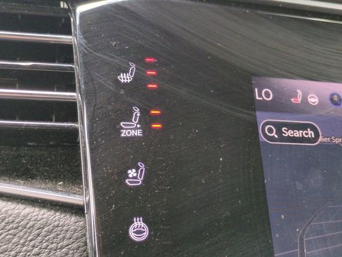 Used 2024 Jeep Wagoneer L Series II w/ Flexible Seating Group image 26