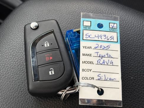 Used 2025 Toyota RAV4 LE AWD/4WD image 35