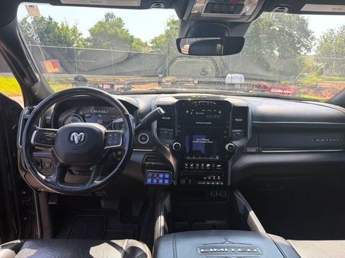 Used 2020 RAM 2500 Limited AWD/4WD image 15