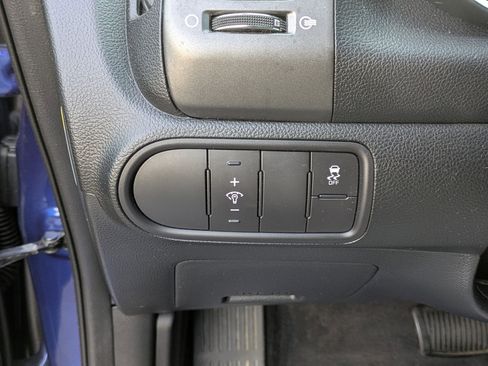 Used 2018 Kia Forte LX image 14