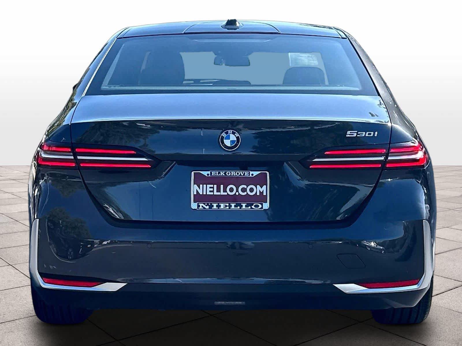 Used 2026 BMW 530i RWD image 7