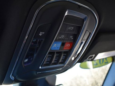 Certified 2025 Jeep Grand Cherokee Limited w/ Luxury Tech Group II image 26