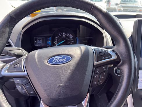 Used 2024 Ford Edge SEL AWD/4WD image 11