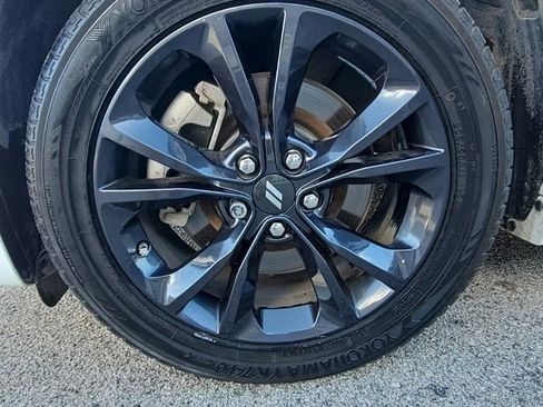 Used 2023 Dodge Charger SXT w/ Blacktop Package image 9