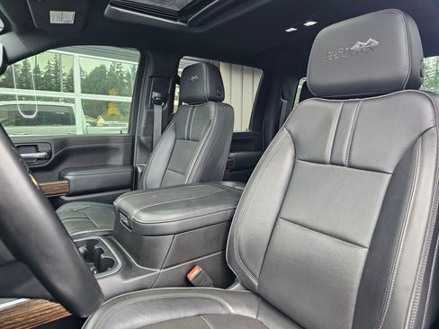 Used 2023 Chevrolet Silverado 3500 High Country image 27