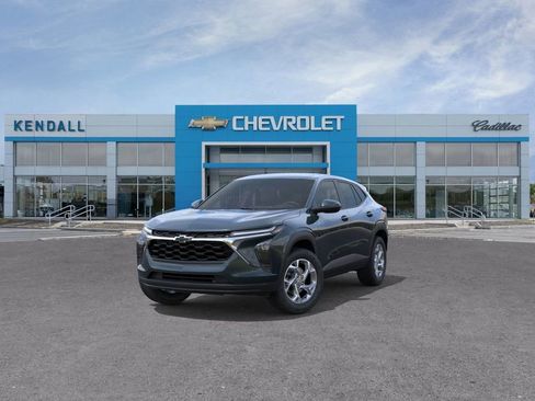 New 2026 Chevrolet Trax LS w/ LS Convenience Package image 16