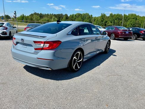 Used 2022 Honda Accord Sport image 8