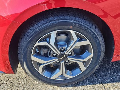 Used 2020 Kia Forte LXS image 18