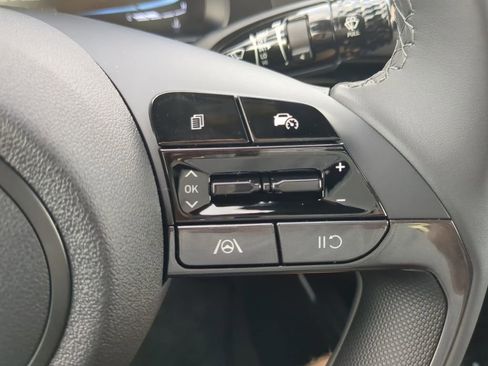 New 2025 Hyundai Elantra Sport image 10