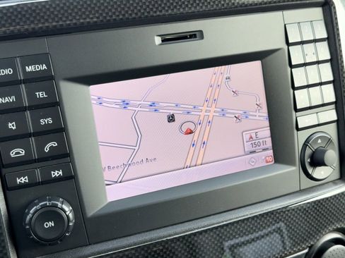 Used 2014 Mercedes-Benz Sprinter 3500 image 4