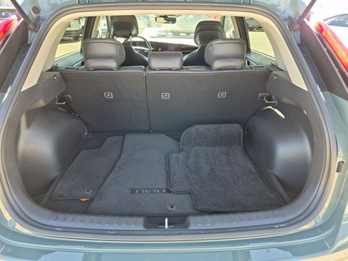 Used 2023 Kia Niro EX FWD image 31