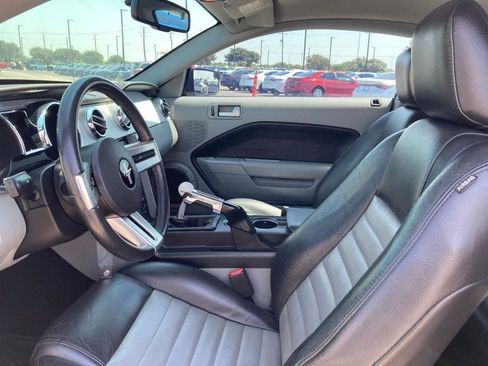 Used 2008 Ford Mustang GT RWD image 10