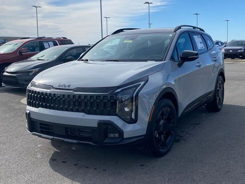 New 2026 Kia Sportage X-Line w/ X-Line Technology Package AWD/4WD image 3