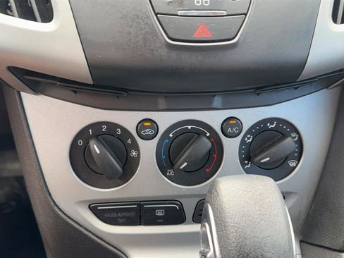 Used 2012 Ford Focus SE image 39