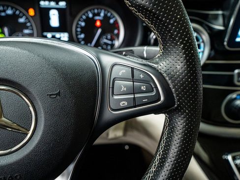 Used 2020 Mercedes-Benz Metris Passenger image 36