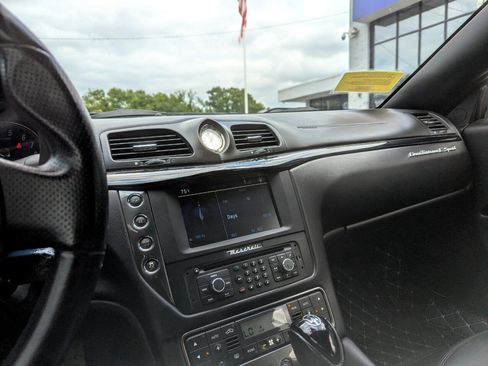 Used 2014 Maserati GranTurismo MC image 25