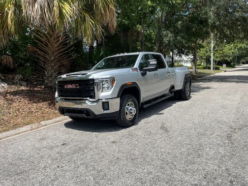 Used 2021 GMC Sierra 3500 4x4 Crew Cab w/ Gooseneck/5TH Wheel Package image 6