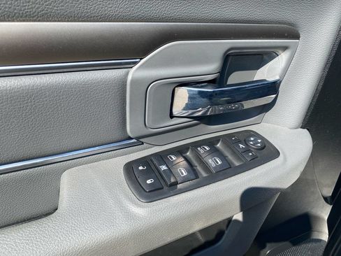 Used 2018 RAM 1500 Big Horn AWD/4WD image 23