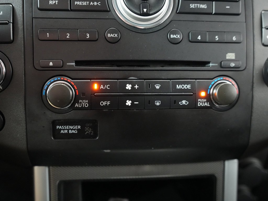 Used 2012 Nissan Pathfinder SV RWD image 24