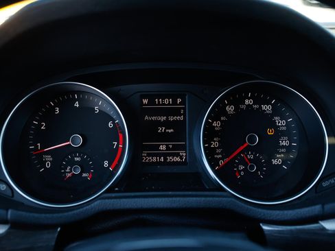 Used 2017 Volkswagen Passat 1.8T SE image 28