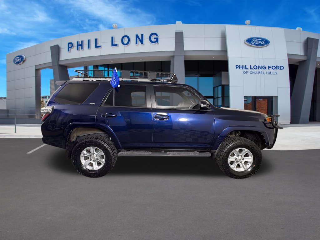 Used 2017 Toyota 4Runner SR5 Premium AWD/4WD image 6