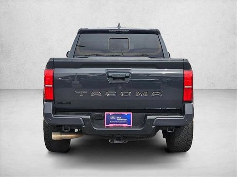 Used 2024 Toyota Tacoma TRD Off-Road w/ TRD Off Road Premium Package AWD/4WD image 7