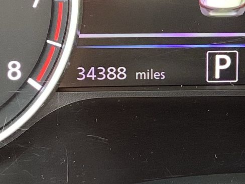 Used 2025 Nissan Sentra SV image 4