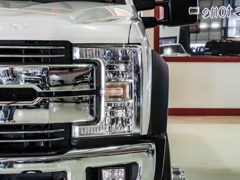 Used 2017 Ford F450 Lariat image 38