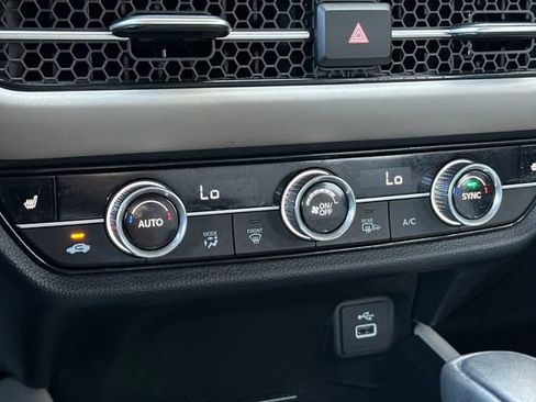 Certified 2024 Honda HR-V EX-L image 22