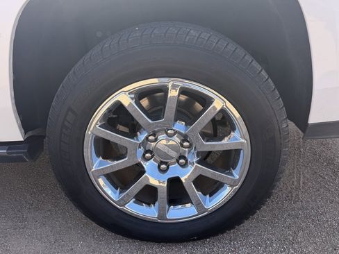 Used 2016 GMC Yukon XL Denali w/ Open Road Package image 9