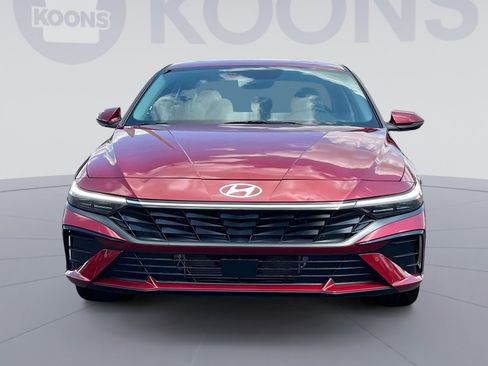 New 2025 Hyundai Elantra Limited image 15