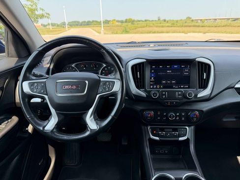 Used 2022 GMC Terrain SLT w/ Infotainment Package II AWD/4WD image 29