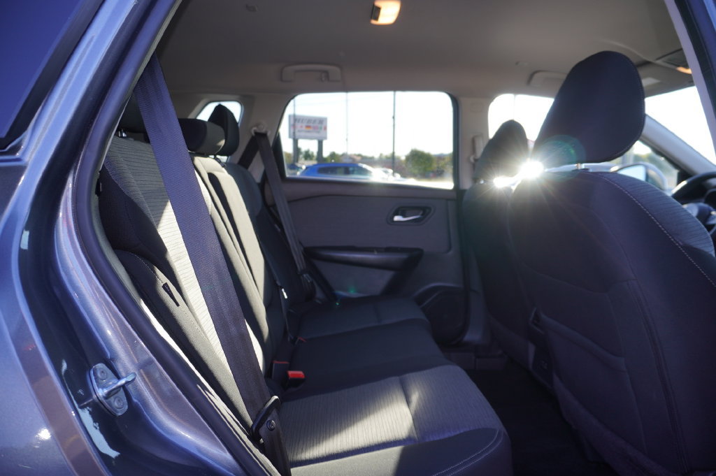 Used 2023 Nissan Rogue SV AWD/4WD image 26