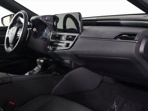 Certified 2025 Lexus ES 350 w/ Premium Package image 9