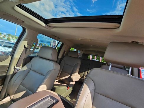 Used 2020 Chevrolet Suburban LT AWD/4WD image 23