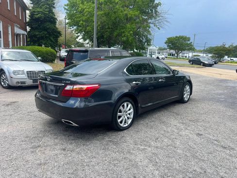 Used 2010 Lexus LS 460 RWD image 6