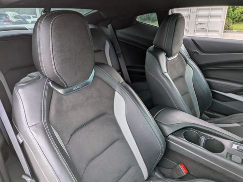 Used 2023 Chevrolet Camaro SS RWD image 13