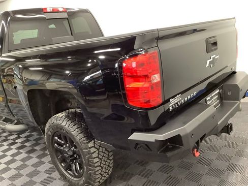 Used 2019 Chevrolet Silverado 2500 LTZ w/ Duramax Plus Package image 3