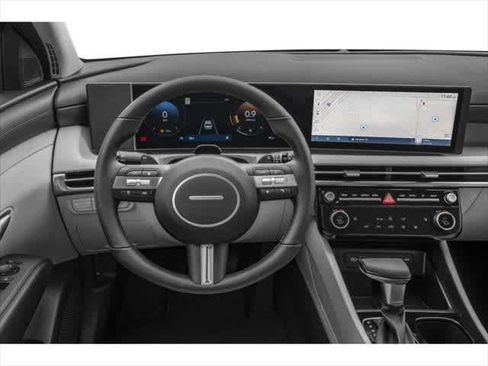 Used 2025 Hyundai Tucson SEL FWD image 4