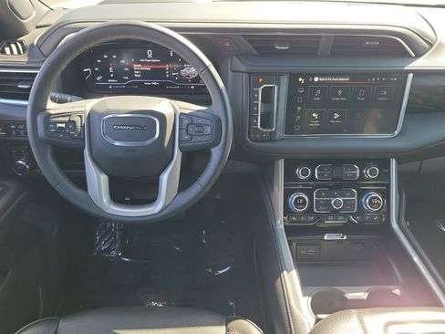 Used 2024 GMC Yukon Denali image 11