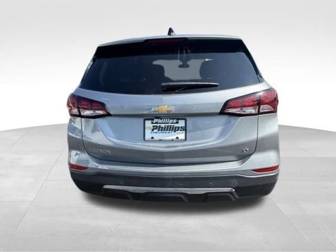 Used 2024 Chevrolet Equinox LT w/ LPO, Floor Liner Package FWD image 11